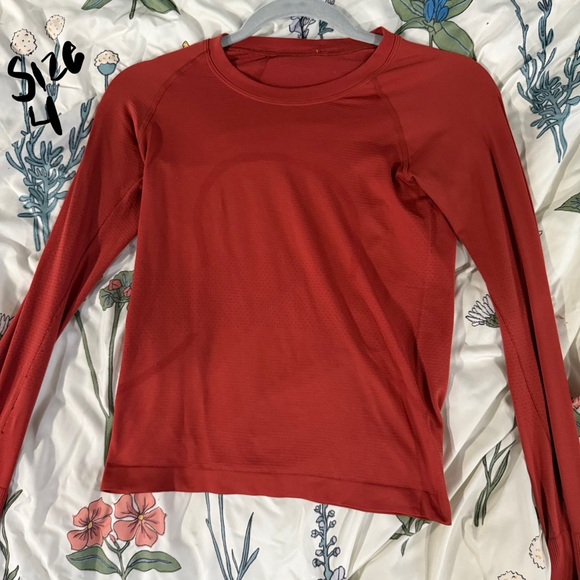 Swiftly Relaxed Long Sleeve - Picture 1 of 2